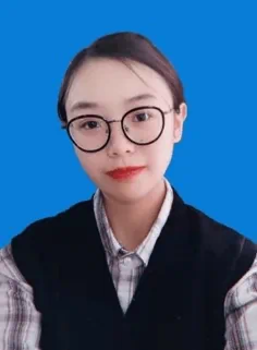 湖南远大广告平面设计师崔好。精通各类写真喷绘、标准标牌及活动物料的排版设计，注重工艺细节，确保工厂无损高亮输出。